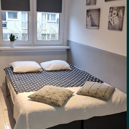 Nighthost Robotnicza 32 M248 Wroclaw Free Parking Apartment Exterior foto